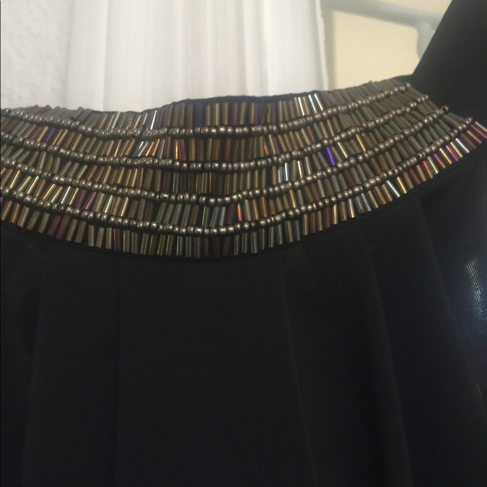 Backless Top - Picture 2 of 3